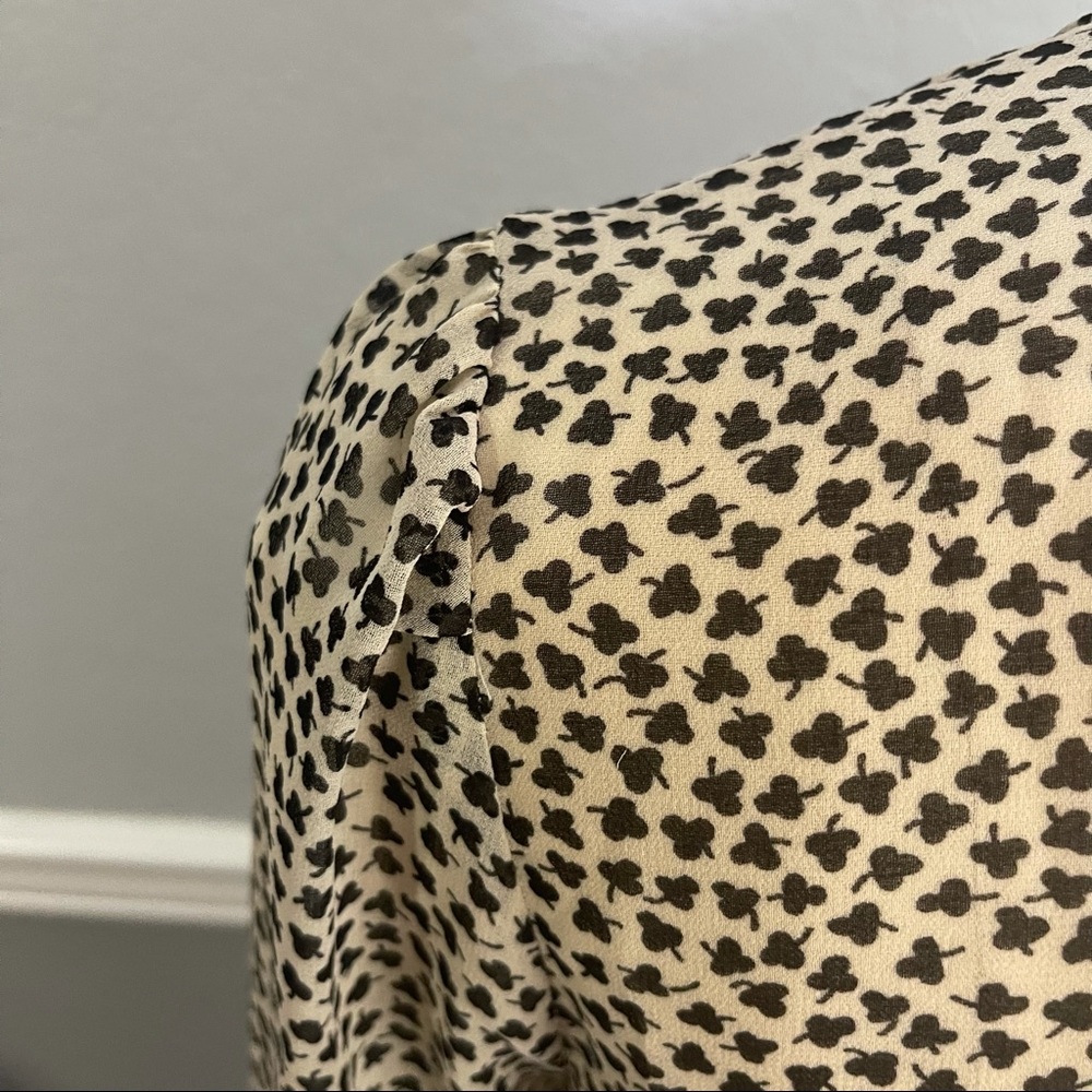 Portrait of a girl 4 cream black high neck sheer blouse - Picture 6 of 9